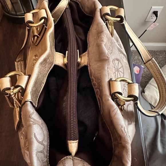 Coach Bag - Picture 6 of 8